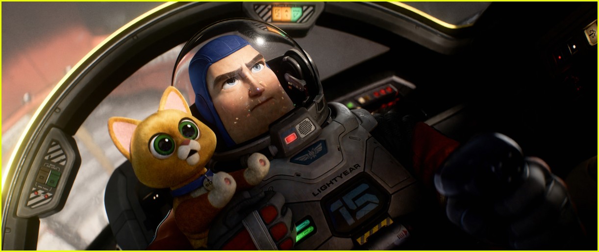 buzz lightyear origin story movie lightyear gets new trailer poster 05