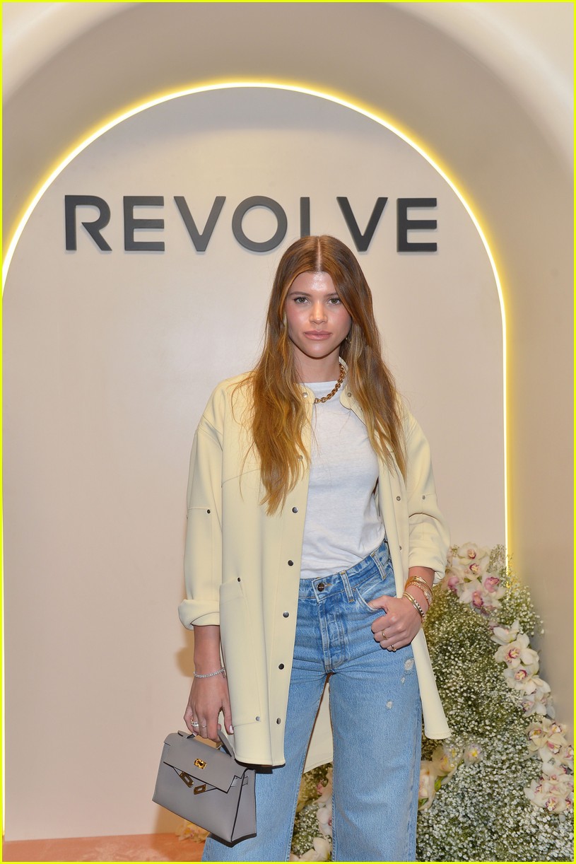 Full Sized Photo of angus cloud madison pettis paris berelc attend