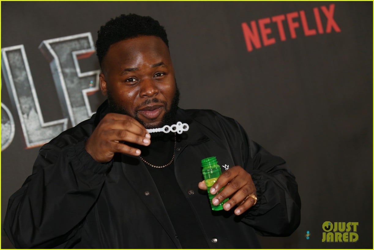 Full Sized Photo of iris apatow judd apatow leslie mann the bubble