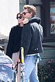 kaia gerber austin butler cozy upday out in la 04
