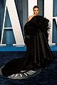 kendall jenner hailey bieber celebrate oscars at vanity fair party 09