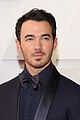 kevin jonas attends the oscars after new reality show announcement 02