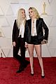 kristen stewart fiancee dylan meyer share a kiss at the oscars 05