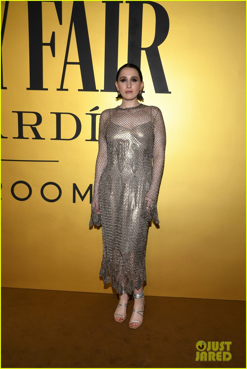 cruel summers olivia holt harley quinn smith more glam up for young hollywood party 01
