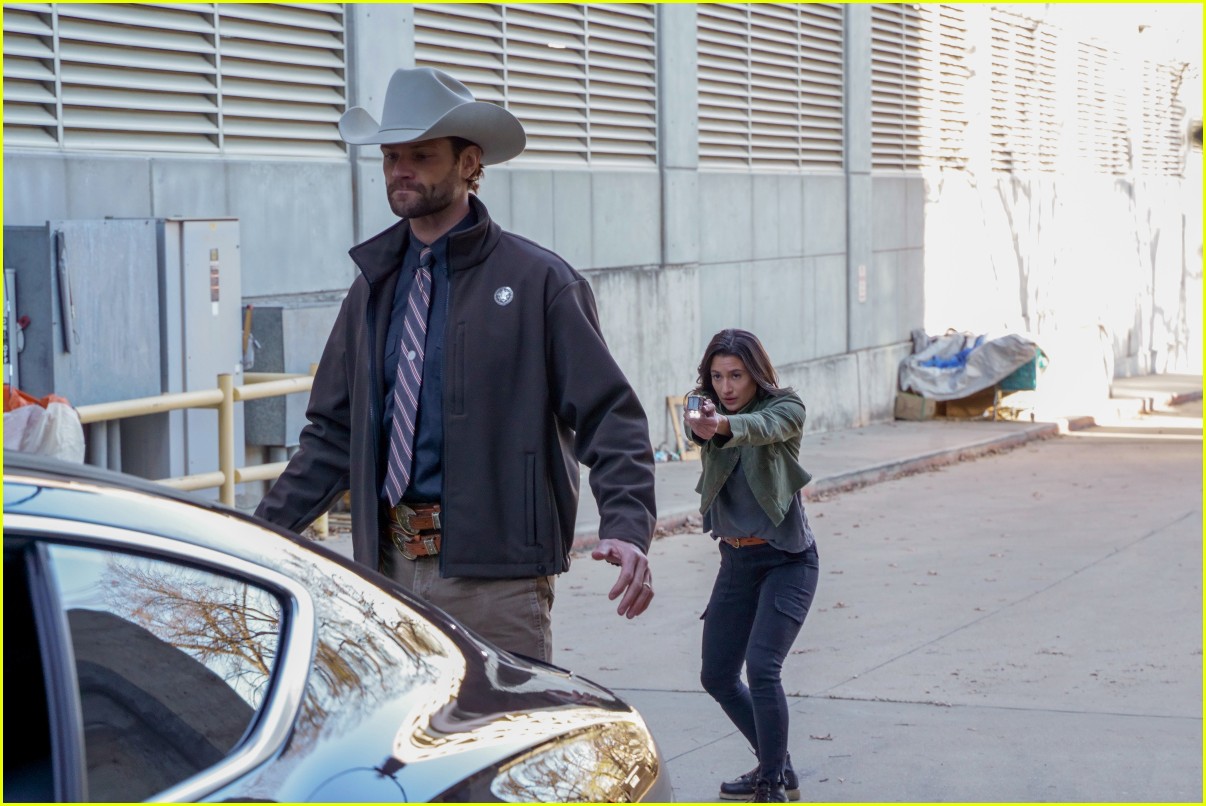 Full Sized Photo of walker returns tonight photos episode synopsis 07