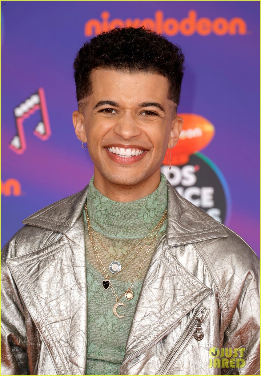 HSM's Joshua Bassett & Jordan Fisher Rep the Show at Kids' Choice ...