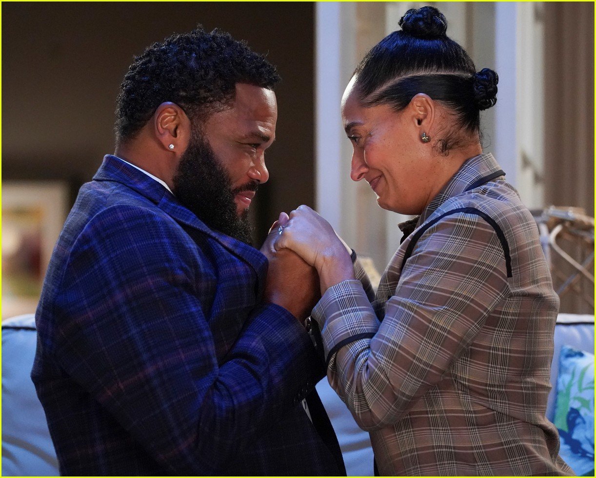 blackish cast thank fans for support ahead of series finale 01
