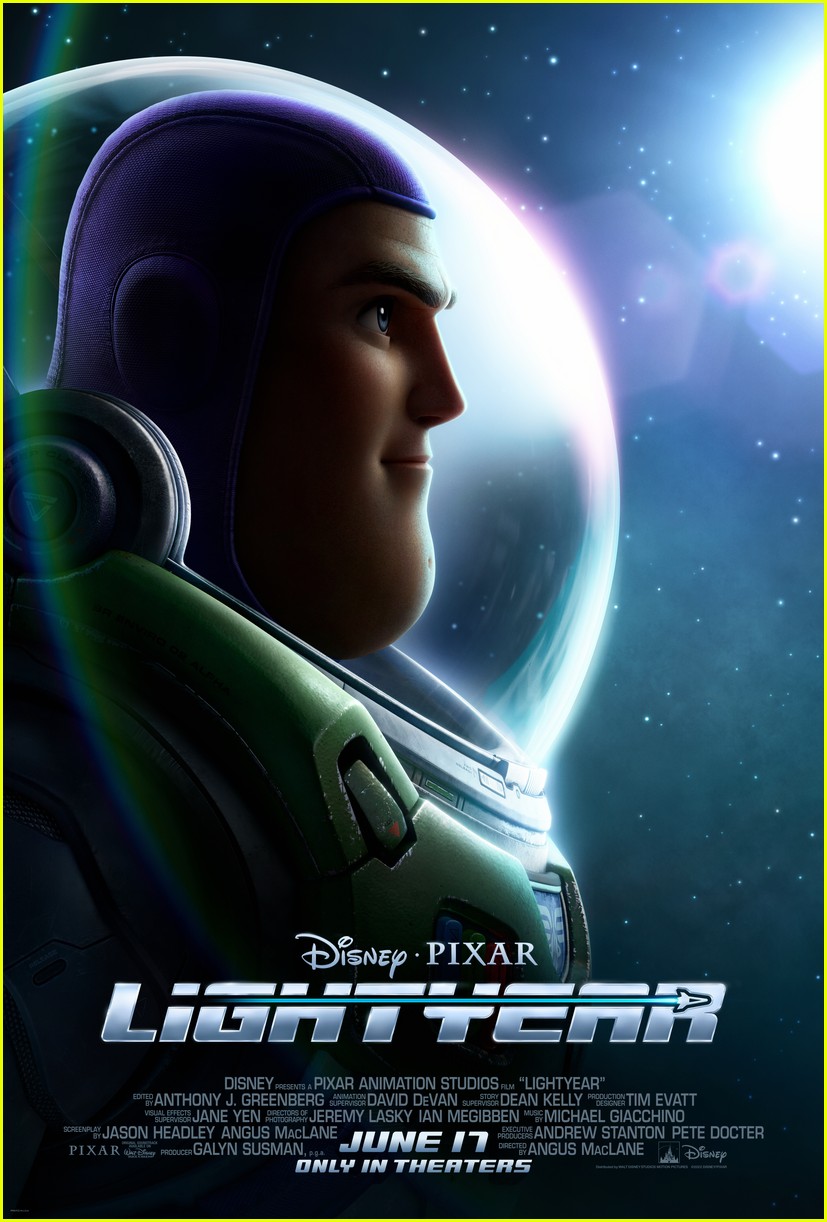 new lightyear trailer sees buzz travel through time introduces zurg 02