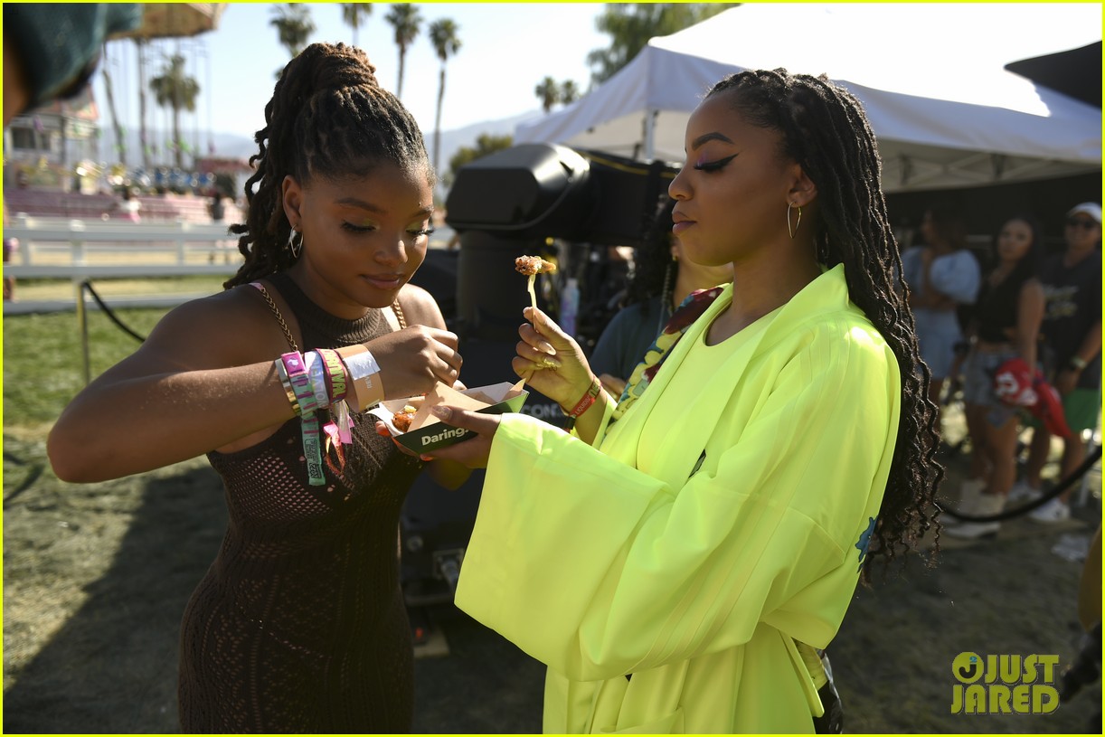 Full Sized Photo Of Halle Bailey Ddg Pda Coachella Party Chloe Bailey Revolve 25 Halle Bailey 3457