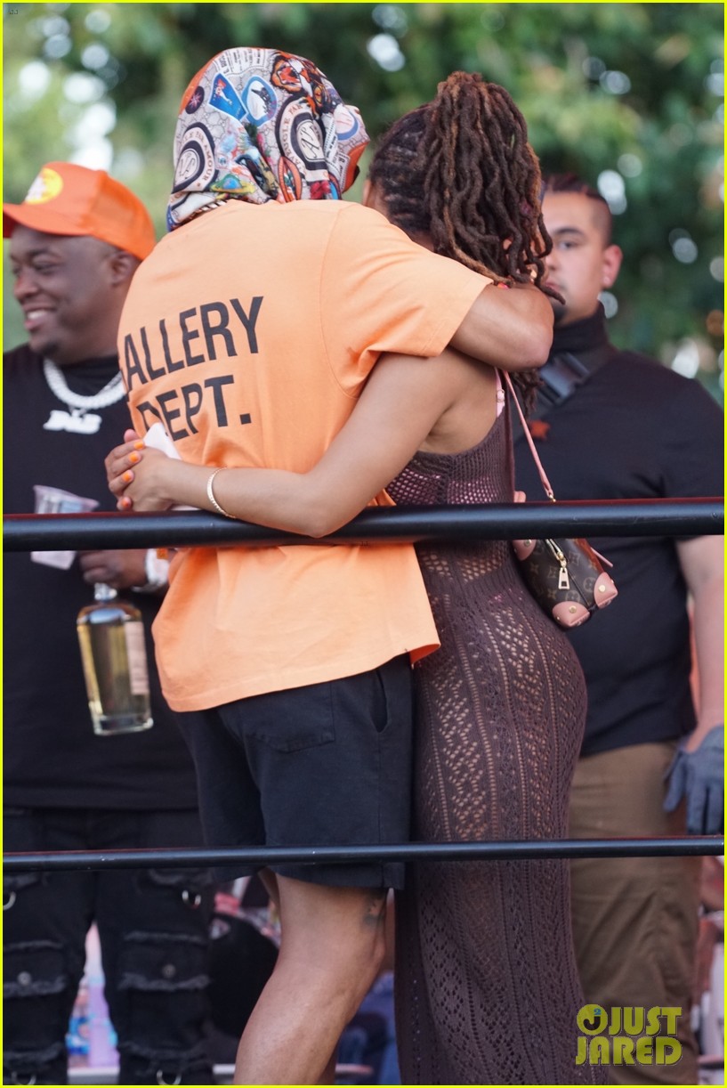 Halle Bailey Hangs Out With Boyfriend DDG at a Coachella Party | Photo