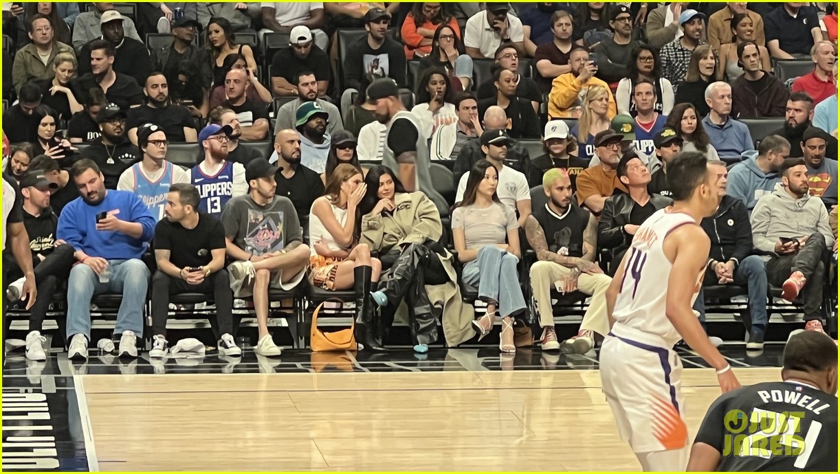 Full Sized Photo of kendall jenner kylie jenner sit courtside at game ...