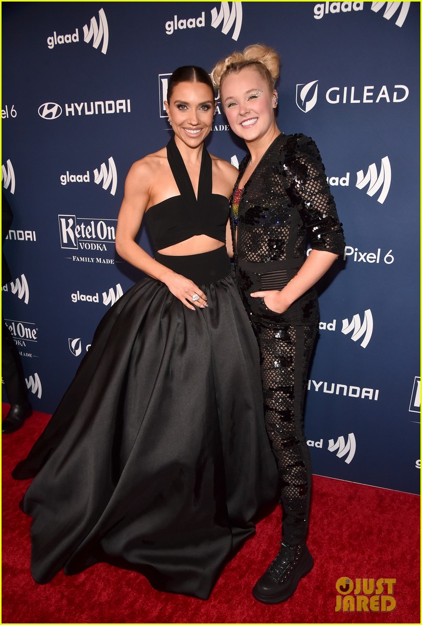 JoJo Siwa & Jenna Johnson Meet Up at GLAAD Media Awards This Weekend