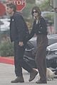 kaia gerber austin butler hold hands trip to farmers market 39