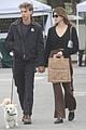 kaia gerber austin butler hold hands trip to farmers market 58