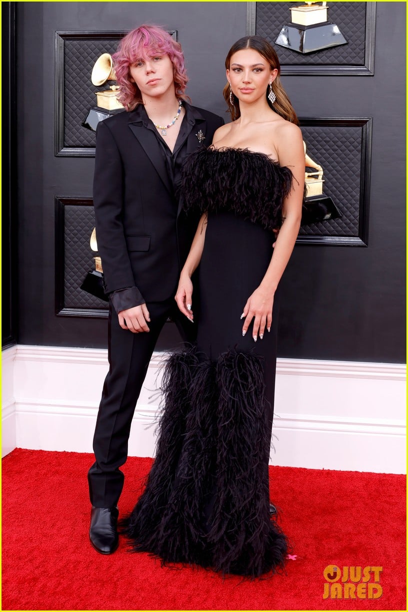 The Kid LAROI Shows Off New Pink Hair at Grammys with Katarina Deme ...