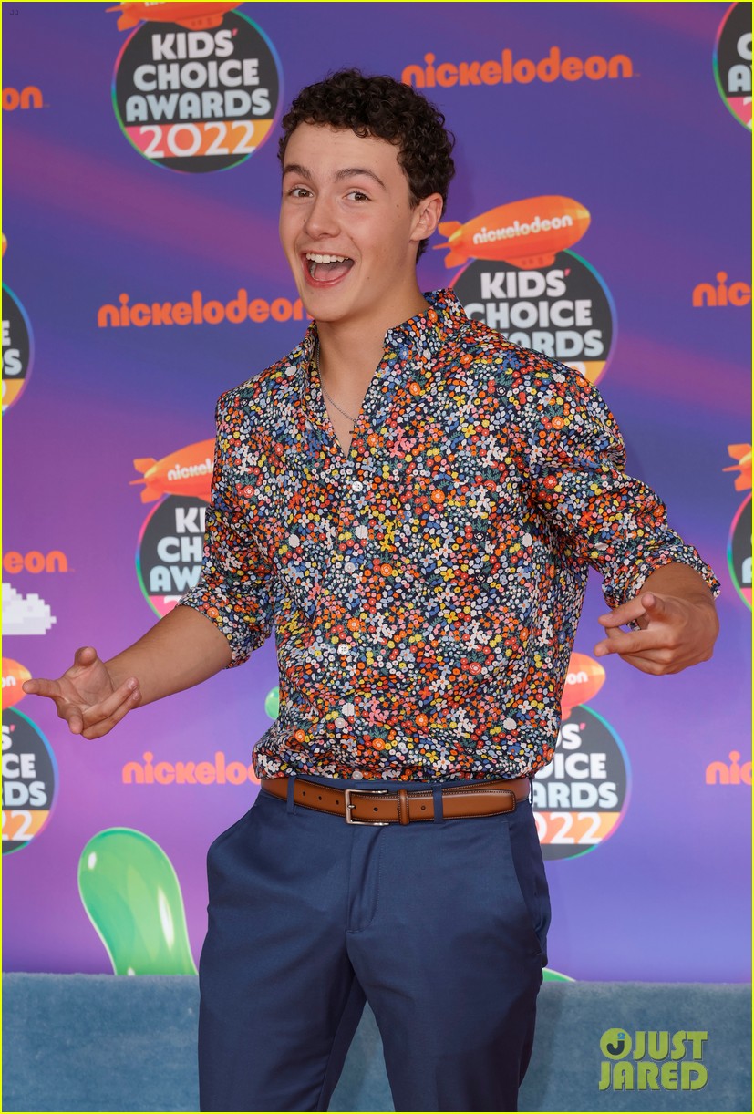 Full Sized Photo of that girl lay lay young dylan kids choice awards
