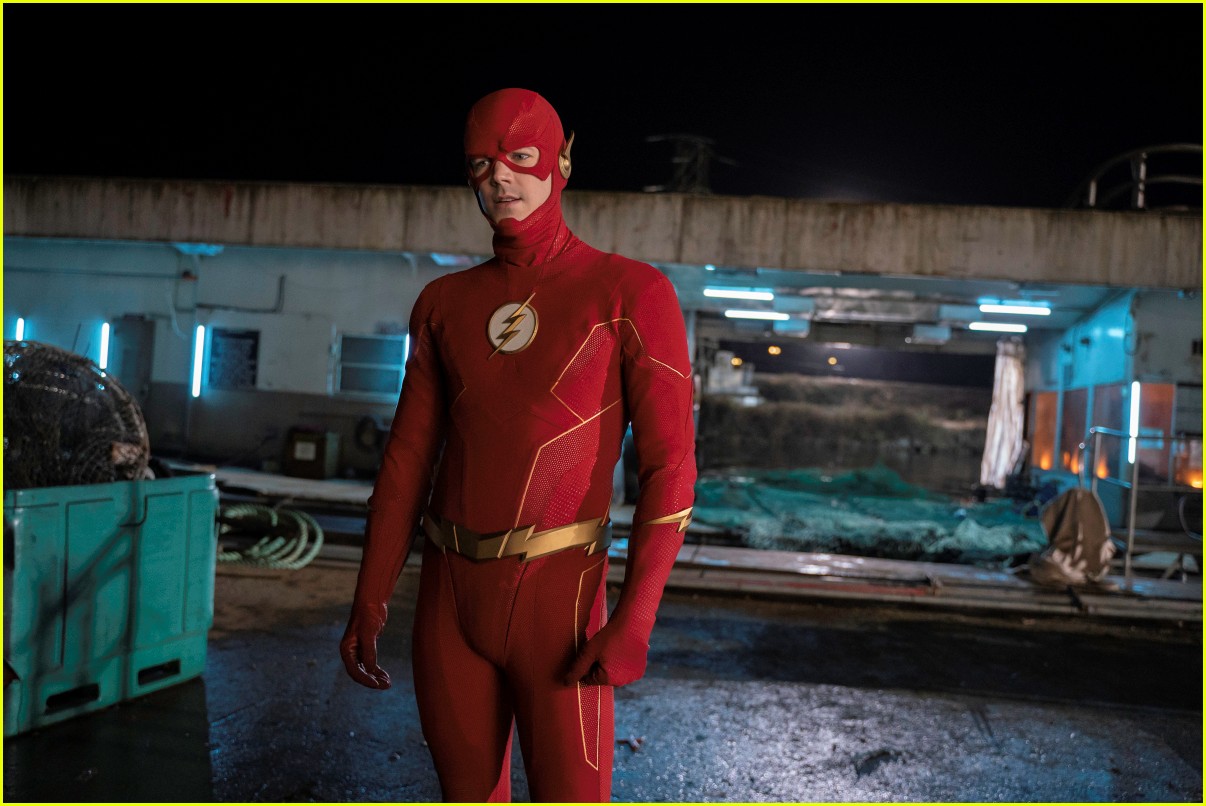 caity lotz directs tonights the flash following legends cancelation 01