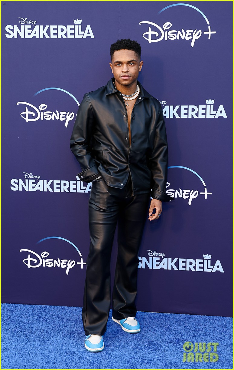 chosen jacobs wears a cape to sneakerella premiere with lexi underwood more 07