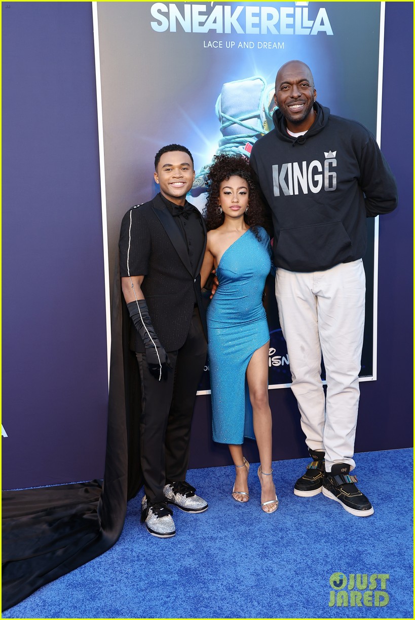 chosen jacobs wears a cape to sneakerella premiere with lexi underwood more 22