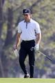 nick jonas spends the day playing golf with daren kagasoff 19
