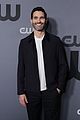 gotham knights cast unite at cw upfronts cw boss talks future of dc shows 20