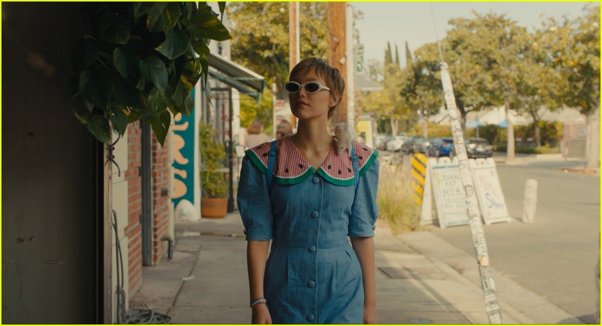 stargirl 2 gets official title release date trailer watch now 03