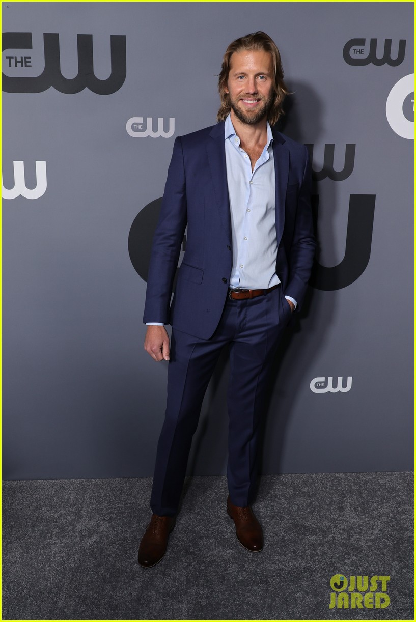 Full Sized Photo Of The Cw Debuts Walker Independence Trailer As Cast Hits Up Upfronts In Nyc 03 6917