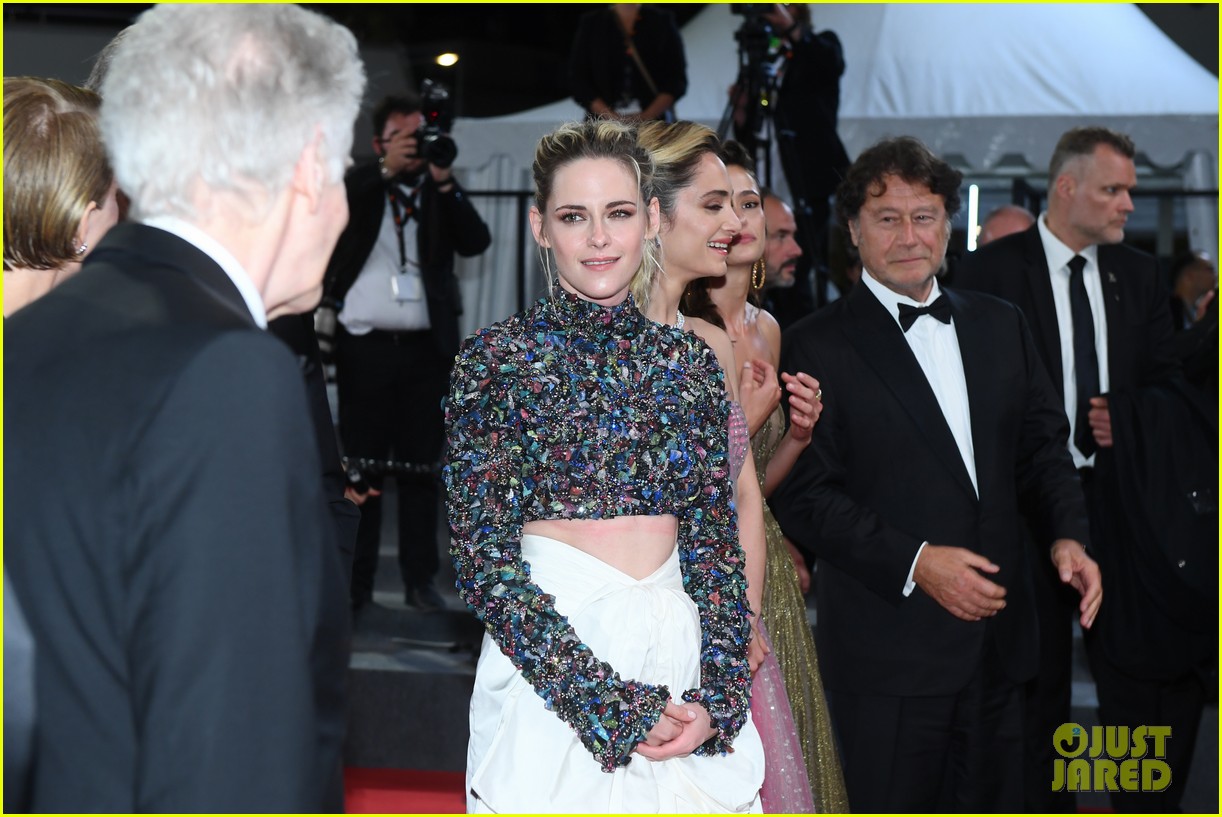Kristen Stewart Shares a Laugh With Léa Seydoux at Cannes Film Festival  Premiere, 2022 Cannes Film Festival, Kristen Stewart