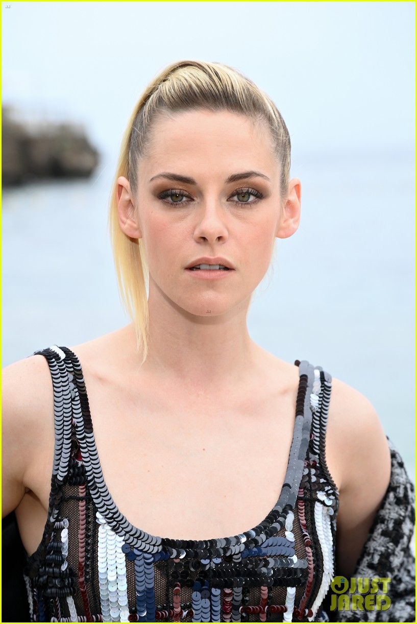 Kristen Stewart Steps Out For Chanel Cruise '23 Fashion Show In Monte