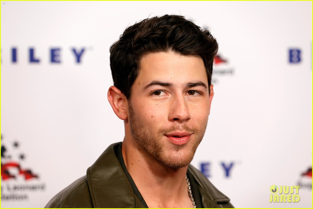 nick jonas teases jonas brothers new music 08