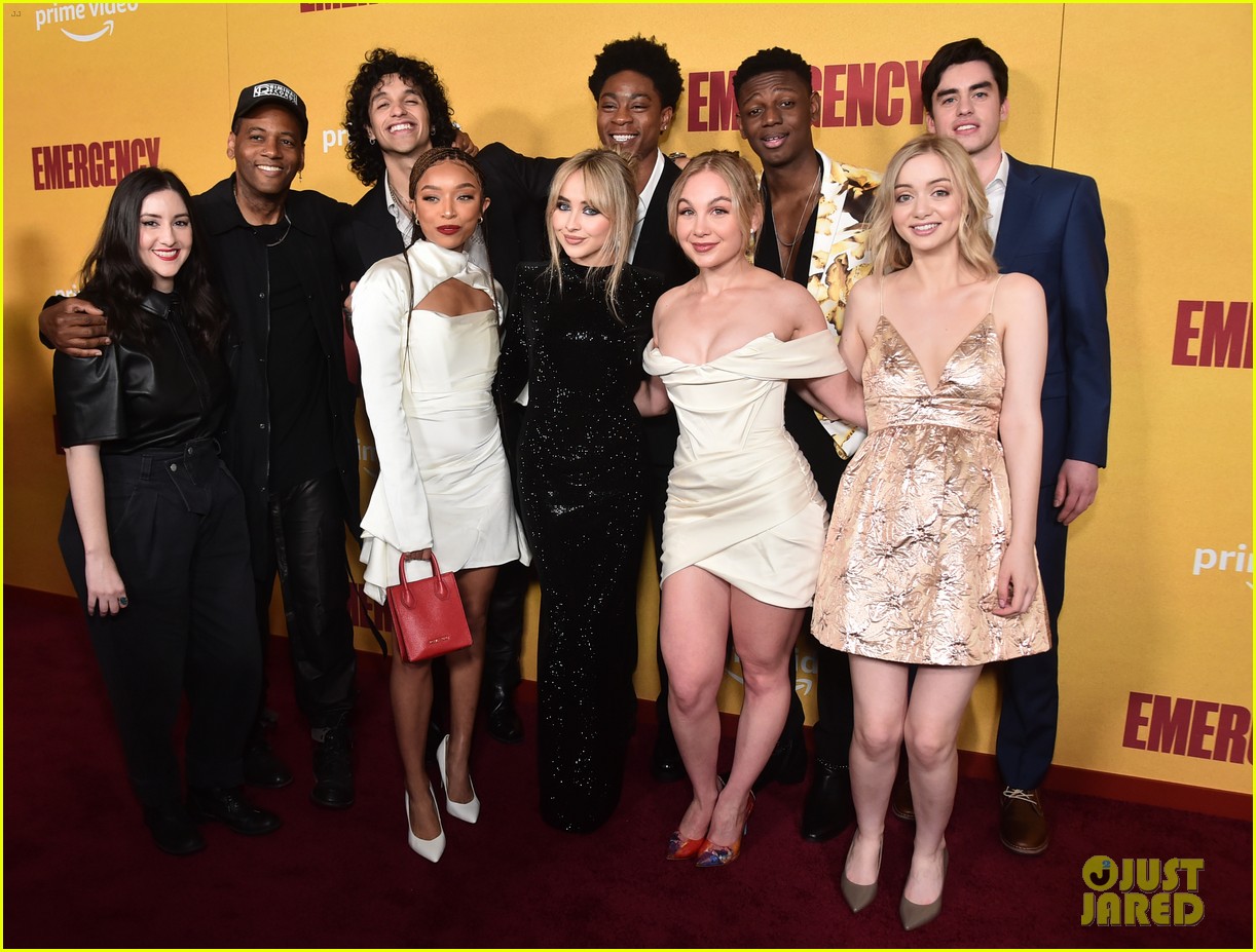sabrina carpenter rj cyler more stars emerency premiere 14