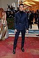 shawn mendes matches nail polish to suit at met gala 01