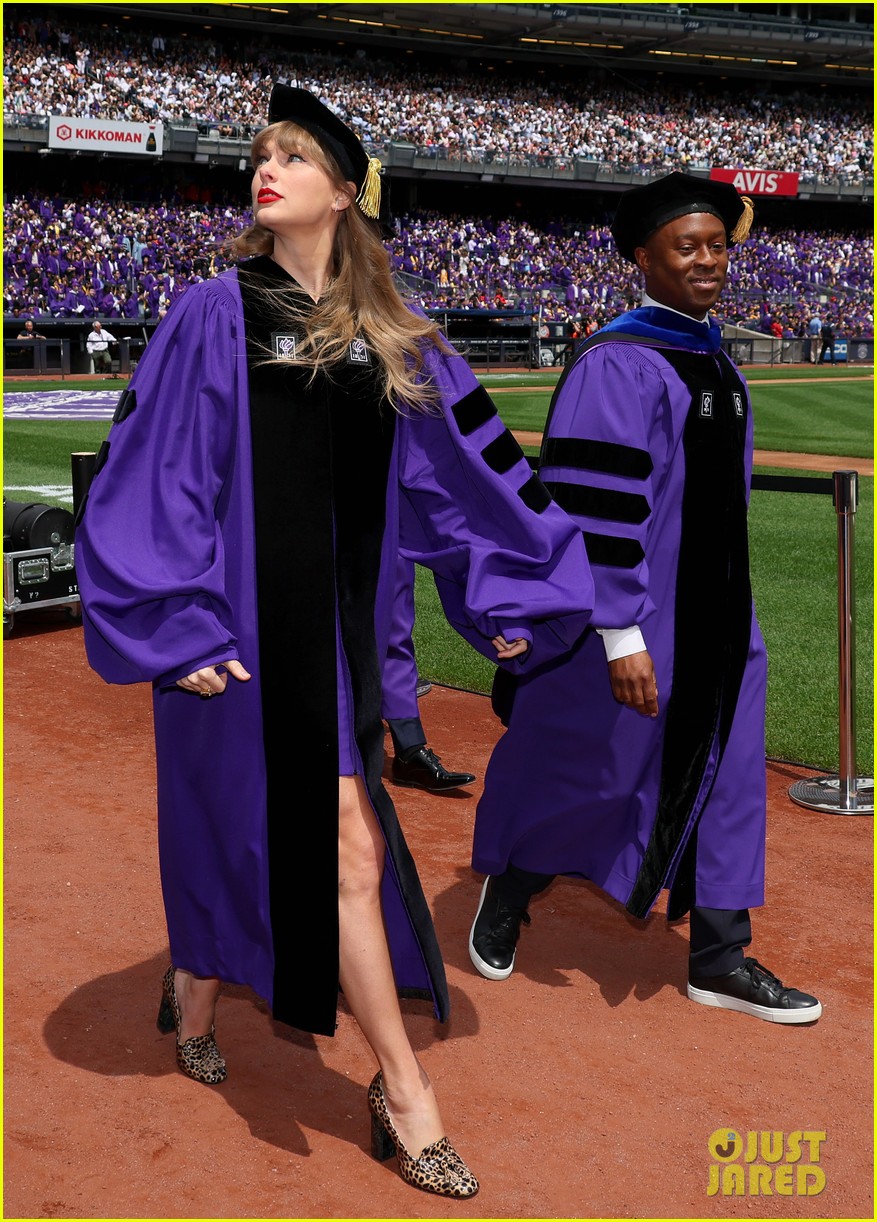 taylor swift references her songs in nyu commencement speech 08