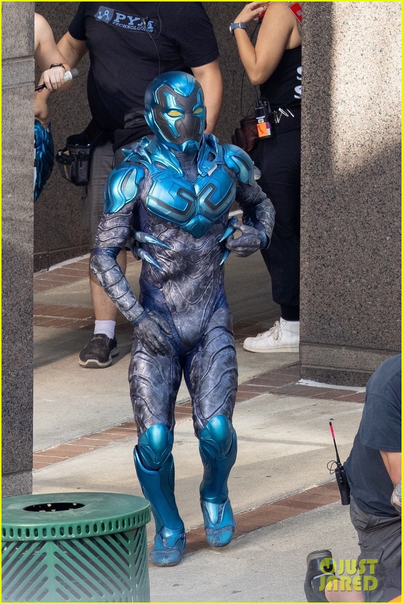 xolo mariduena gets into full costume on blue beetle set see the photos 26