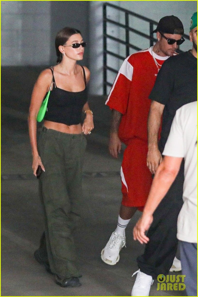 justin bieber enjoys rare outing with hailey after ramsey hunt syndrome diagnosis 47