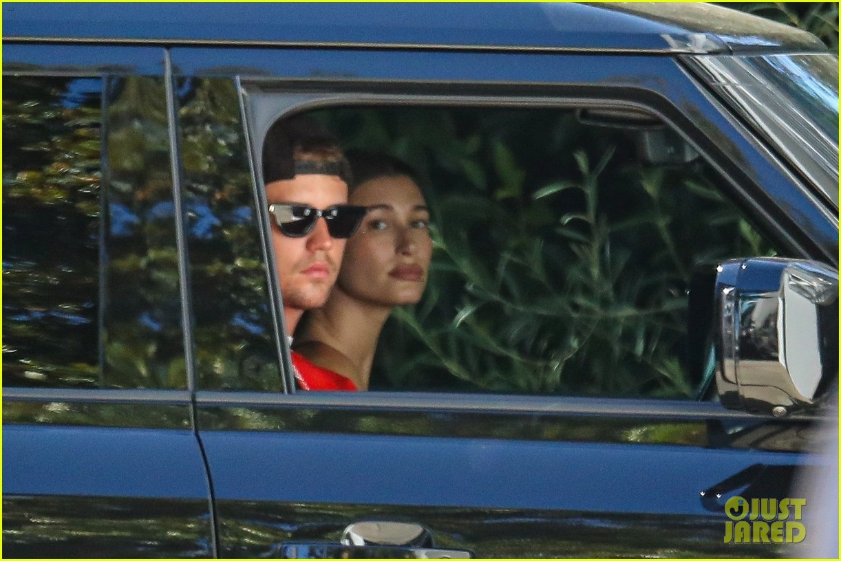 justin bieber enjoys rare outing with hailey after ramsey hunt syndrome diagnosis 86