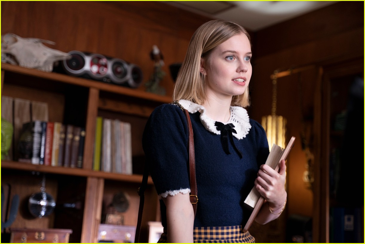 Gaten Matarazzo & Angourie Rice Almost Kiss In 'Honor Society' Trailer