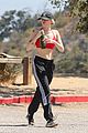 miley cyrus workout hike 05
