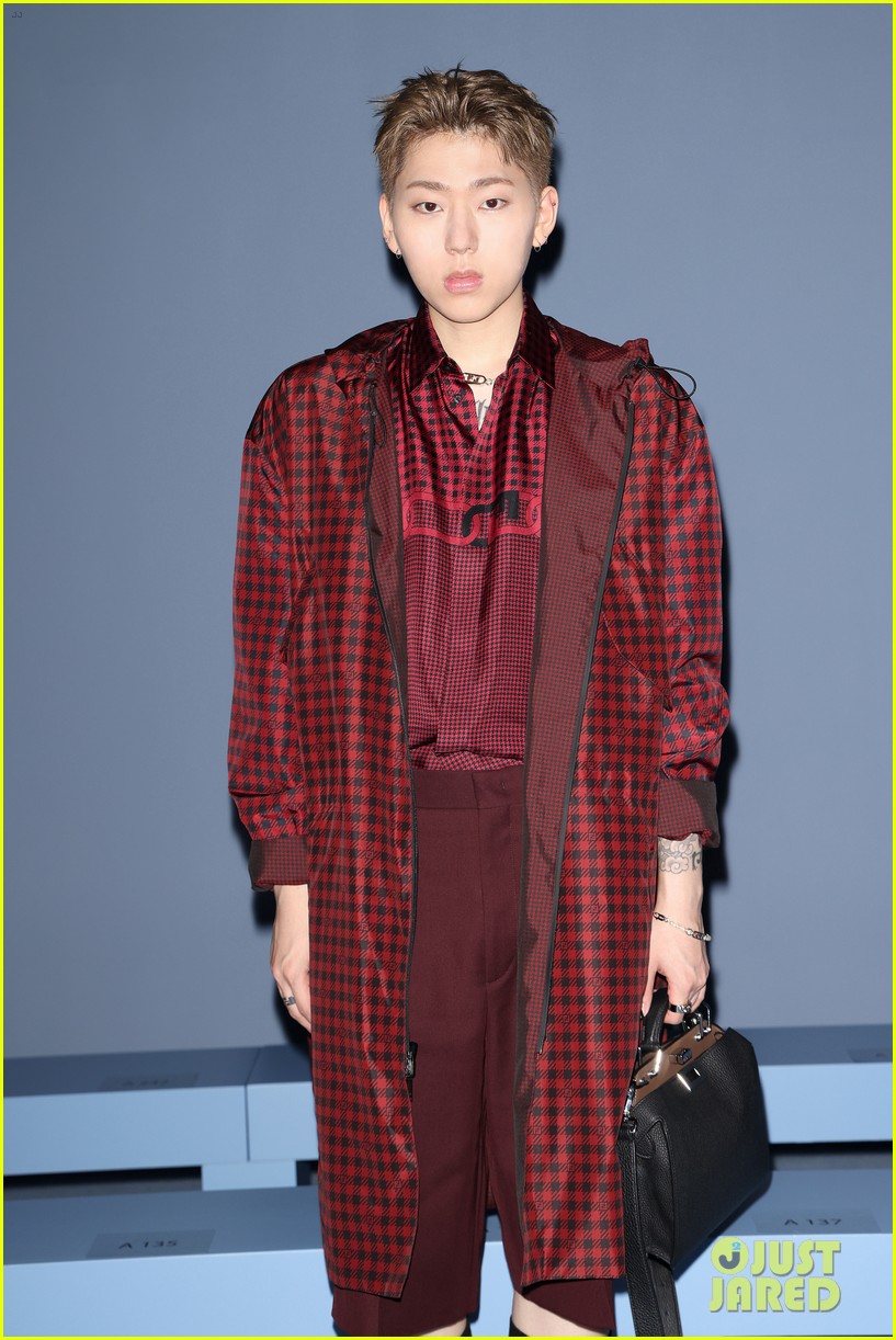 Noah Schnapp Hits Up Fendi Fashion Show Before Attending Harry Styles  Concert with Millie Bobby Brown: Photo 1350238, Anson Boon, Fashion, Jake  Biongovi, Lucas Jagger, Millie Bobby Brown, Noah Schnapp Pictures