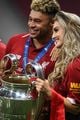 perrie edwards is engaged to alex oxlade chamberlain 06
