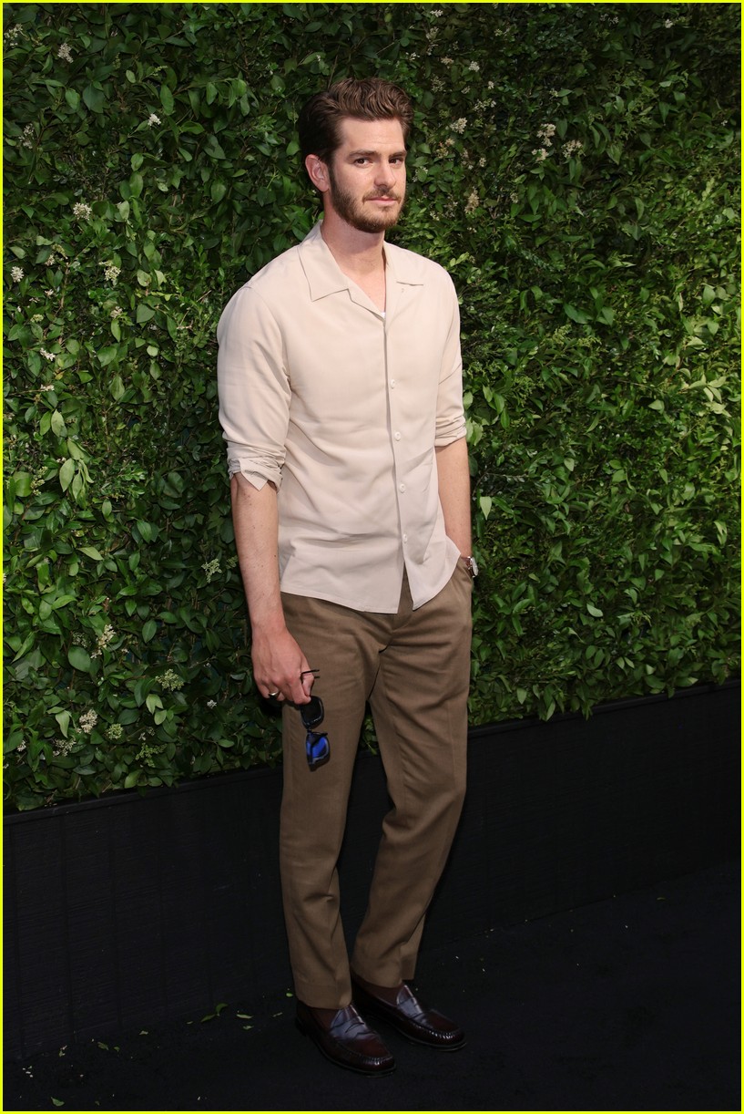 Full Sized Photo of gossip girls whitney peak evan mock attend chanel