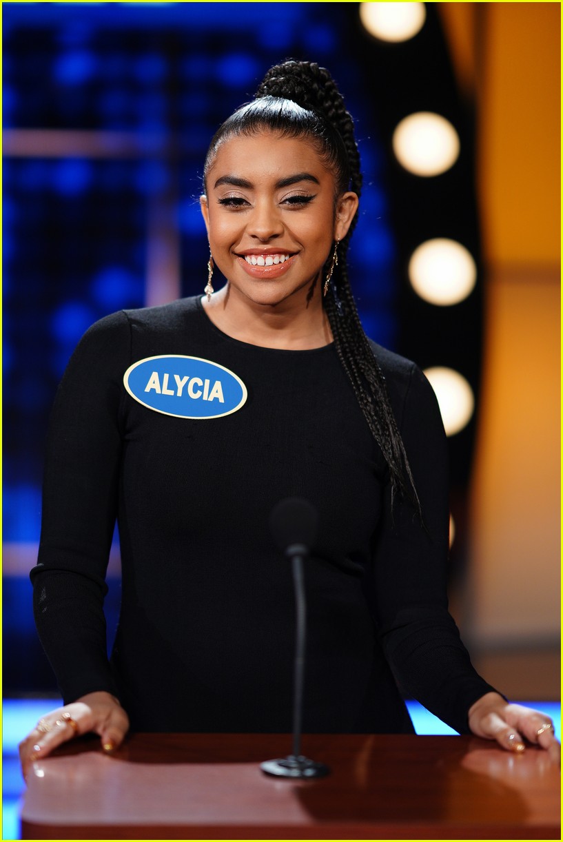 Full Sized Photo of celebrity family feud returns this sunday who will