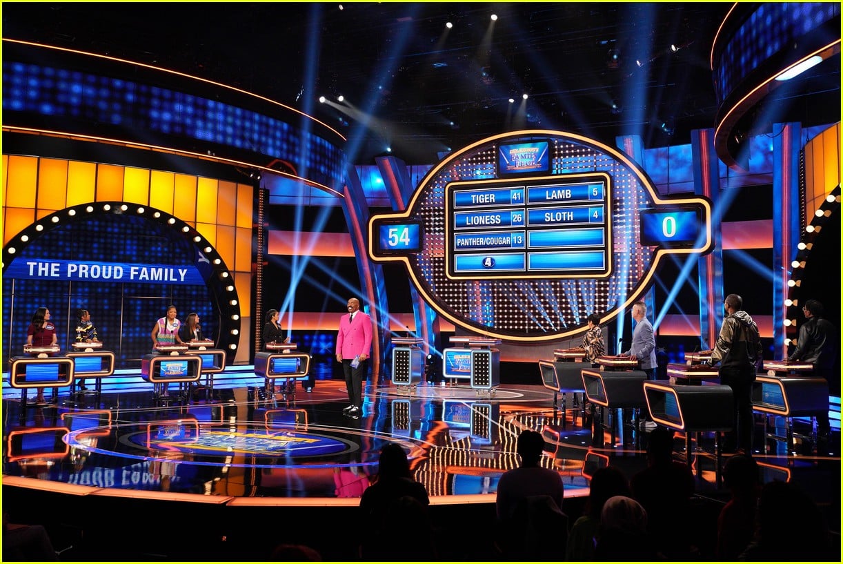 Full Sized Photo of celebrity family feud returns this sunday who will