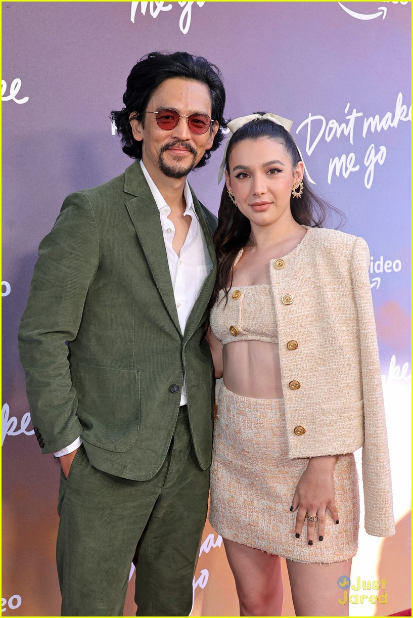 Mia Isaac Joins John Cho Hannah Marks More At Don T Make Me Go Premiere Photo Aubrey Peeples Devin Druid Hannah Marks Jake Clark John Cho John Krause Josh Sussman