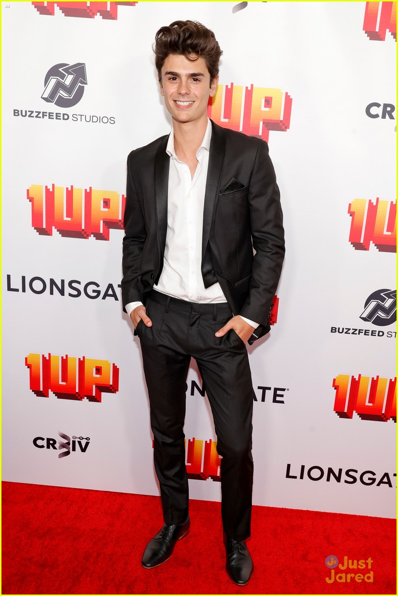 Full Sized Photo of paris berelc gets boyfriend rj athaydes support at