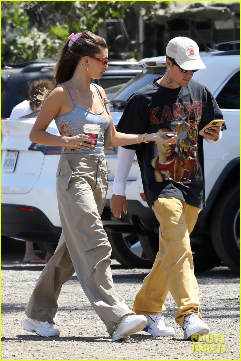 Full Sized Photo of justin bieber hailey bieber at birthday party 26