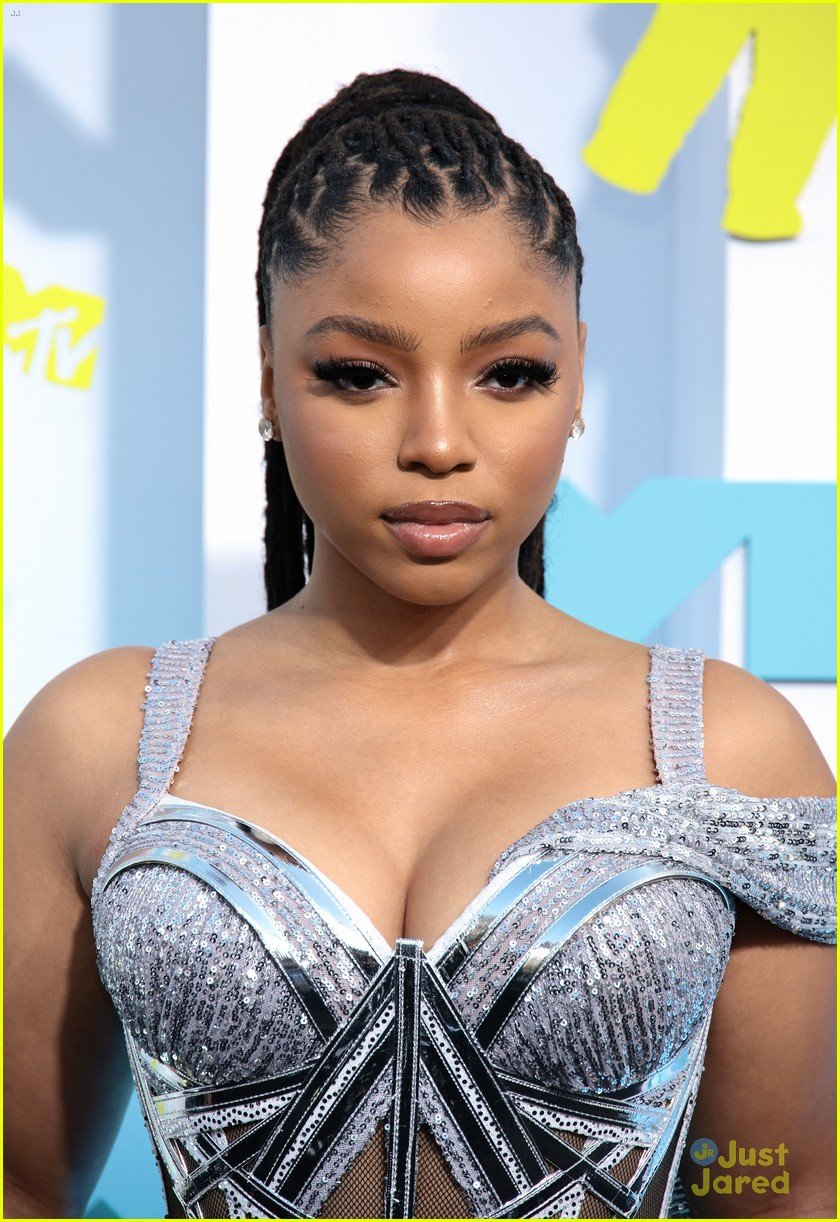 chloe bailey smile at the vmas is everything 08