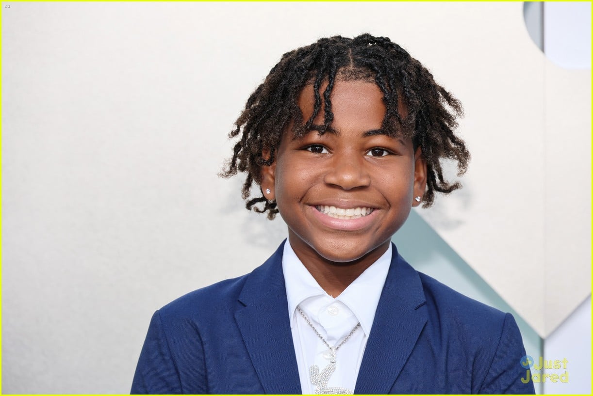 Full Sized Photo of that girl lay lay young dylan attend the vmas 05