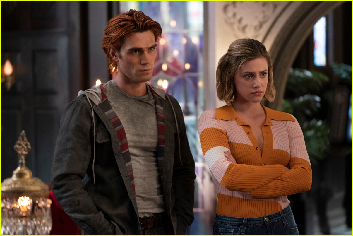Full Sized Photo of roberto aguirre sacasa talks time jump in riverdale