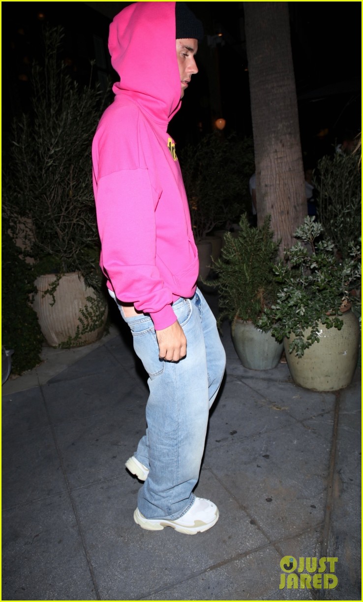 justin hailey bieber candids first outing postponed tour 37